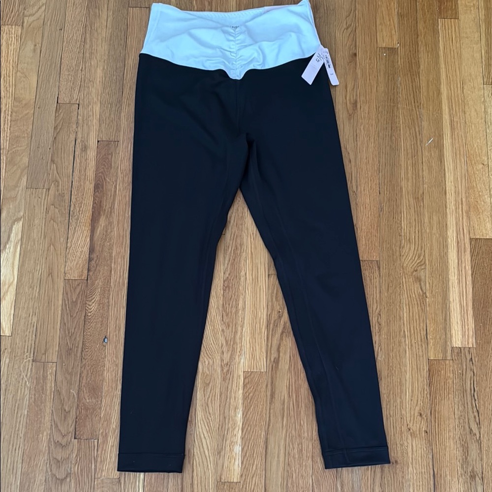 Victoria's Secret Black and White Leggings with Stretchy Fit
